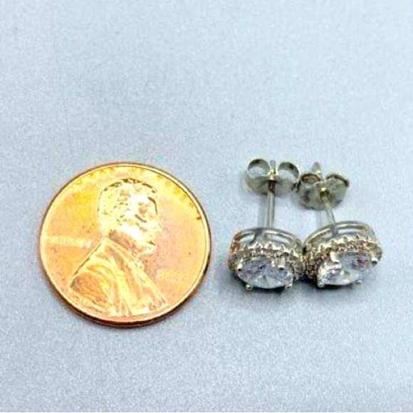 925 Sterling Sliver CZ Stud Earrings in Halo Setting - Picture 4 of 5
